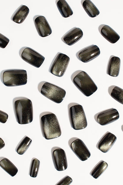 Bonmuz - Verdant Quartz | Soft & Durable Press-On Nails