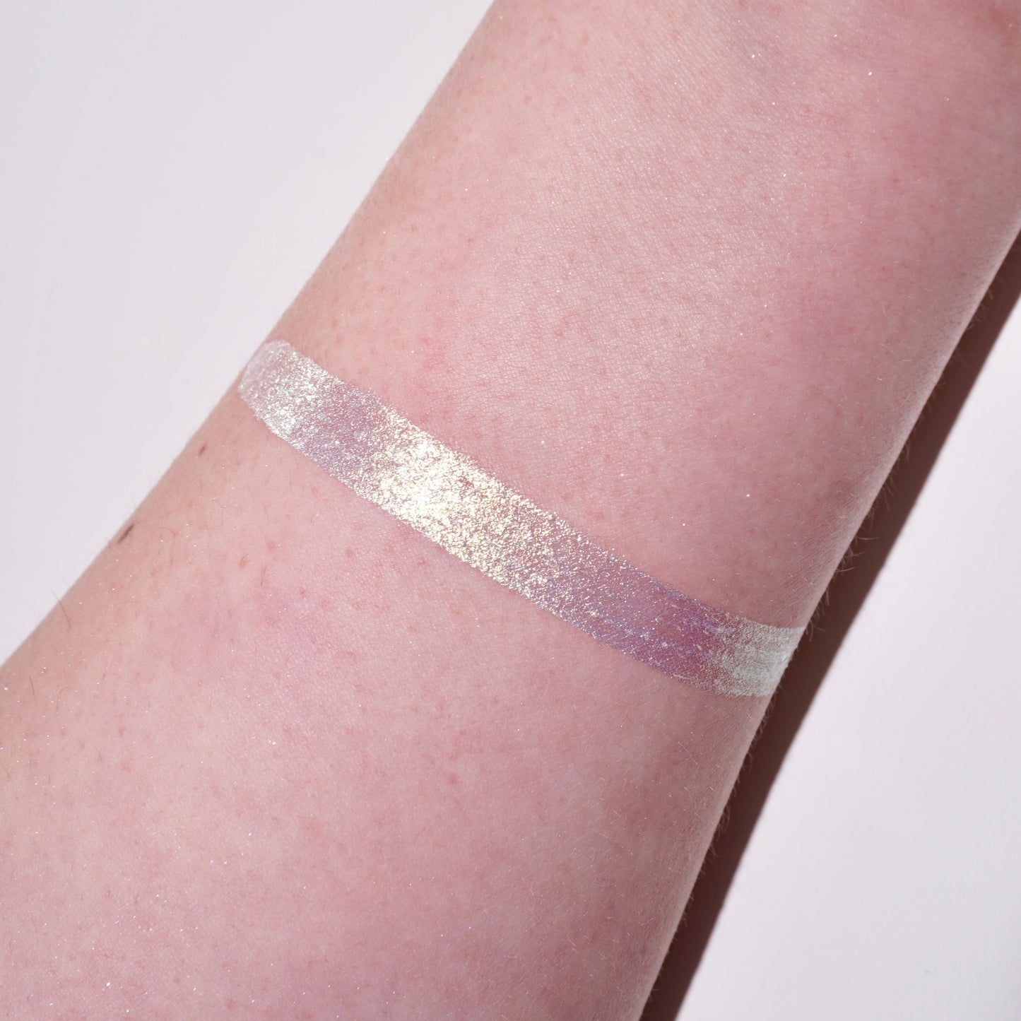 Charm (Duochrome White Gold) Pan