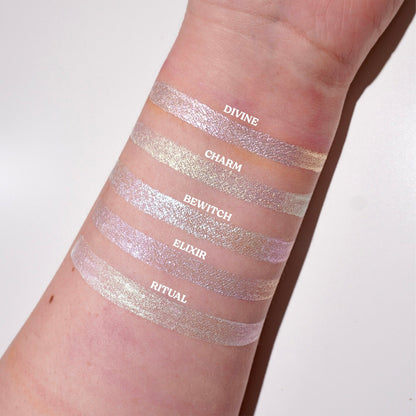 Charm (Duochrome White Gold) Pan