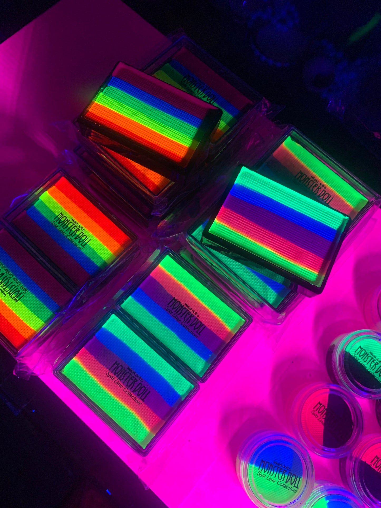 Inked Doll Cosmetics - *UV* UNICORN PASTEL PRIDE Striped Wet Liner