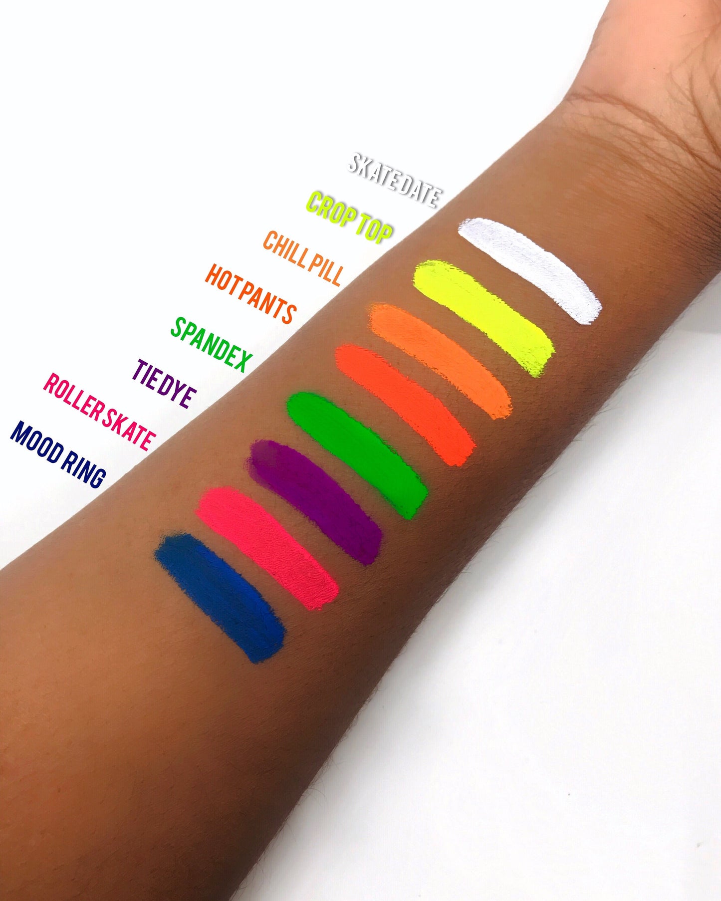 Gavissi Beauty - "MOOD RING" RETRO LINER