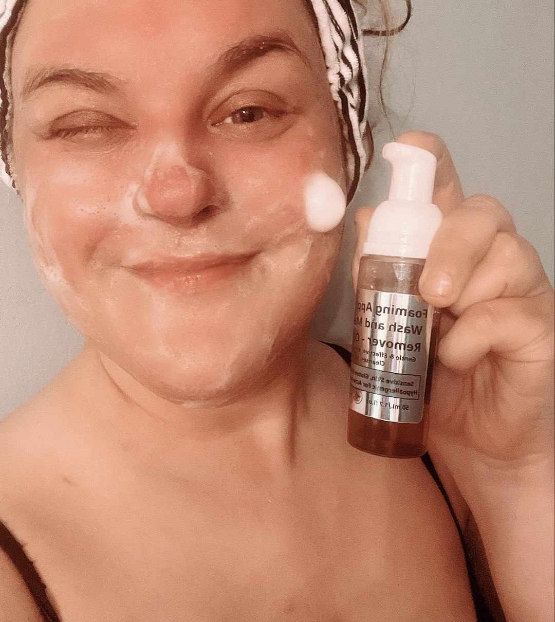 EpiLynx - Gentle, Oil-Free Foaming Apple Cleanser for Sensitive & Acne-Prone Skin | Vegan, allergen-friendly, sulfate & paraben free | Purifying, hydrating face wash for all skin types