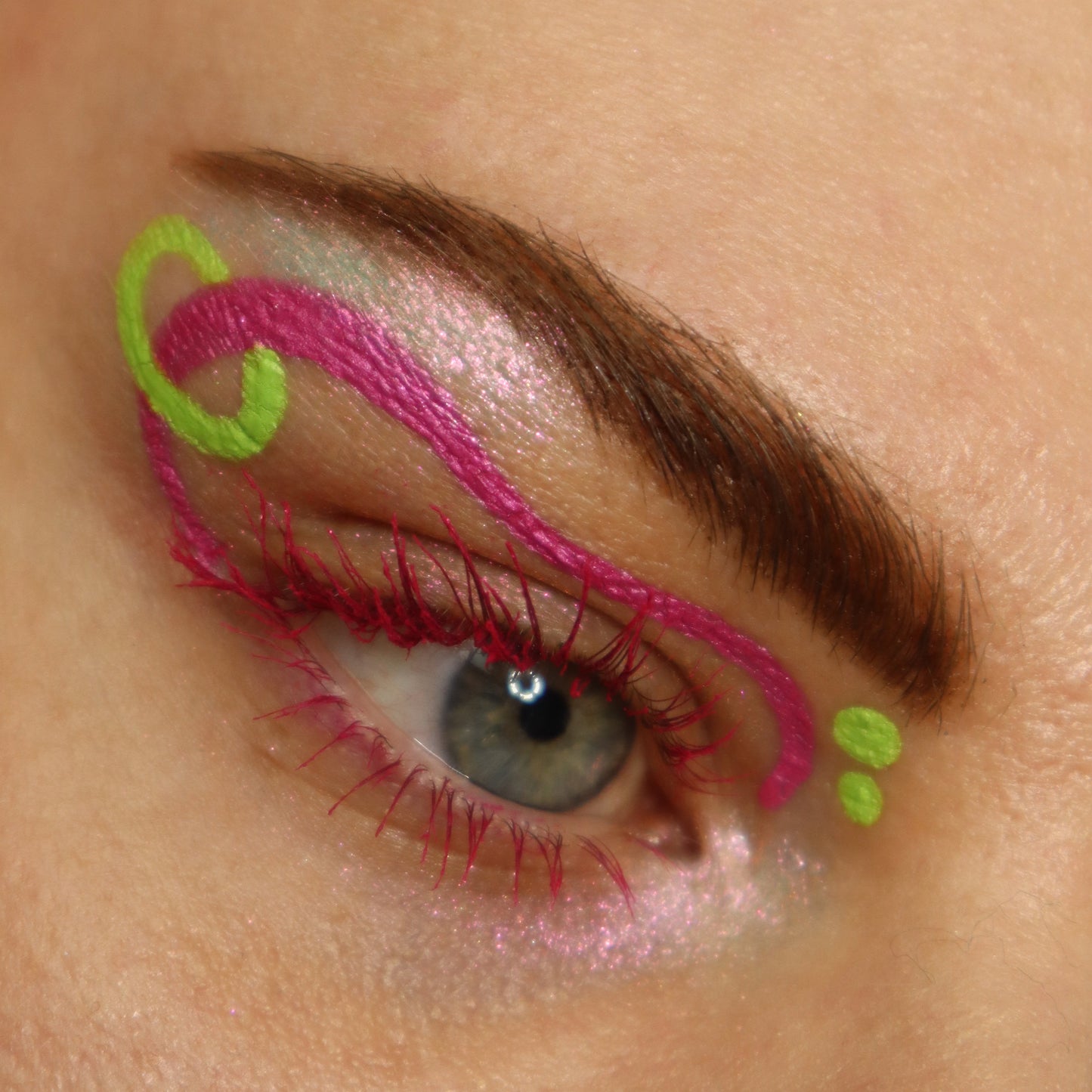 Nerds (Shimmer Pink & Lime Green) Split Liner - Eyeliner - Glisten Cosmetics