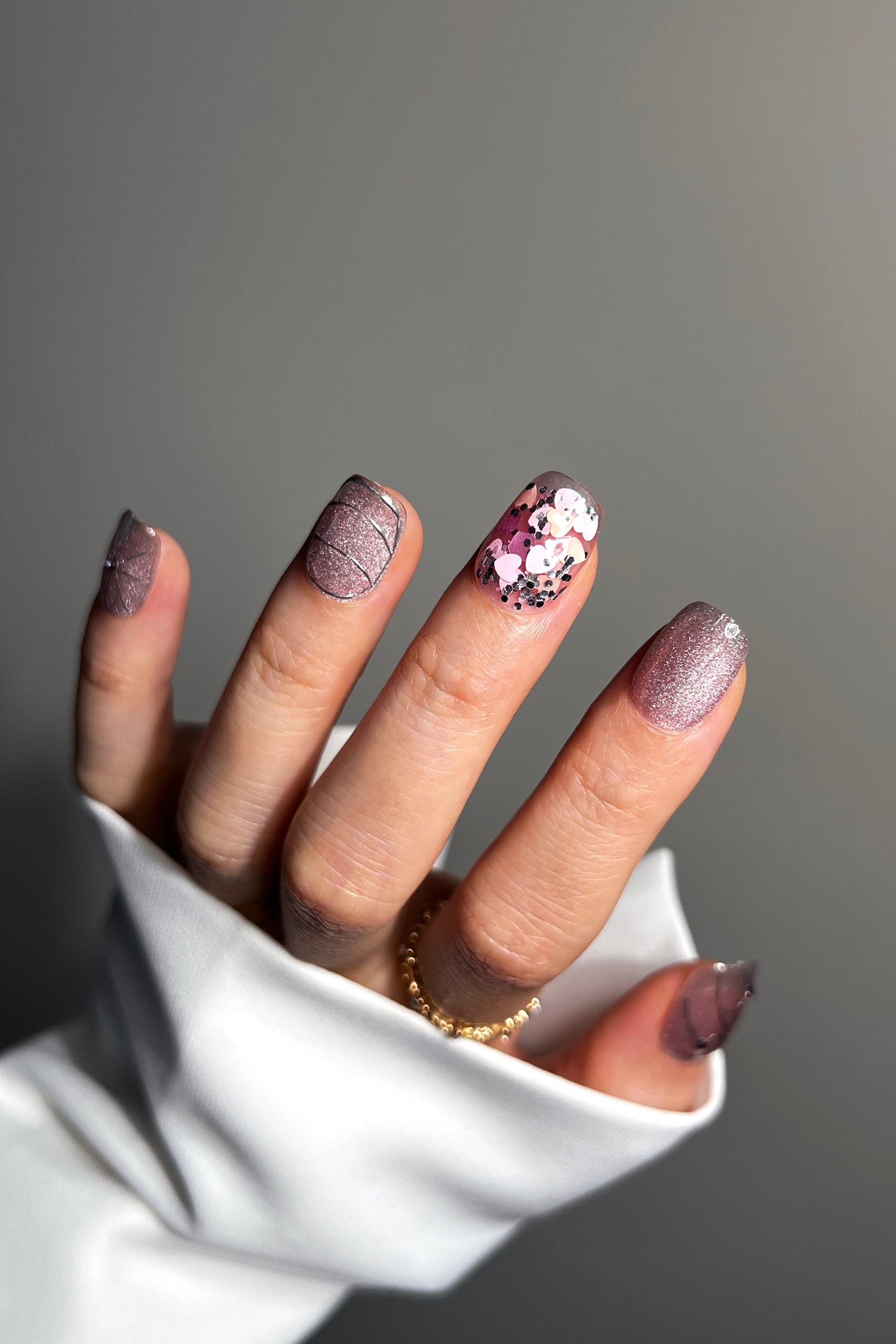 Bonmuz - Shimmering Prosecco | Pro Handmade Gel Nails
